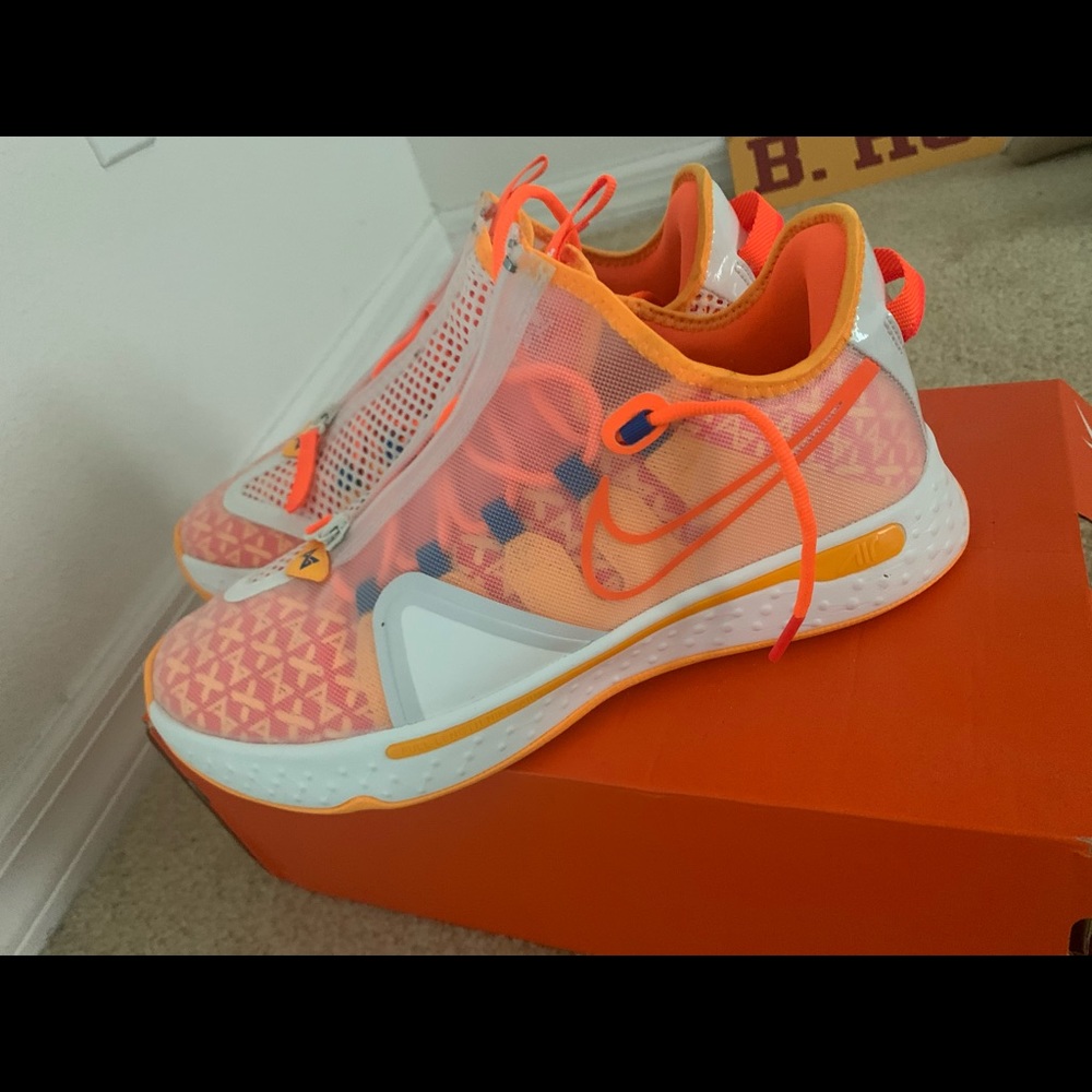 Nike PG’s 4 size 10.5